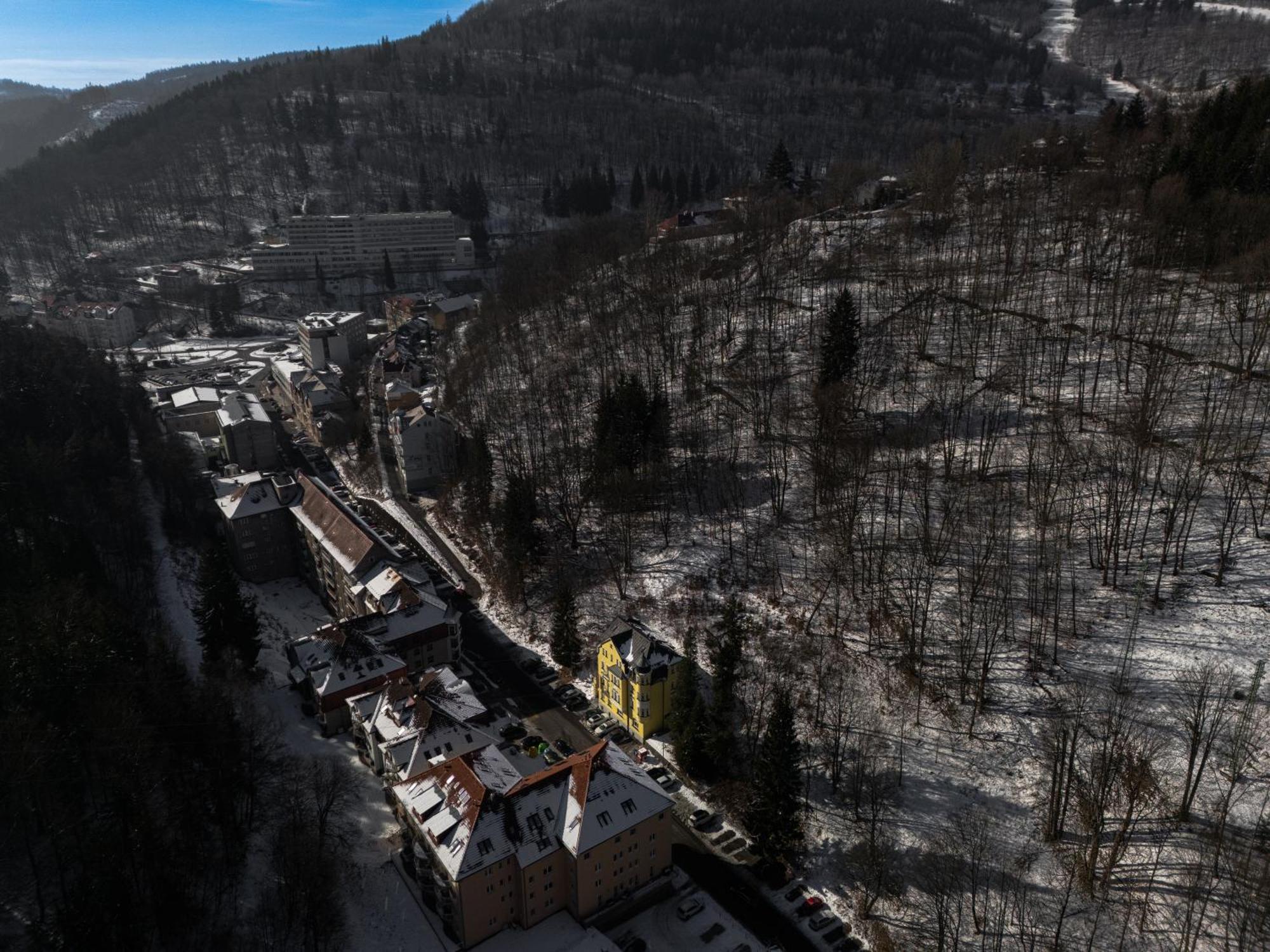 Hotel Vera Яхимов Экстерьер фото